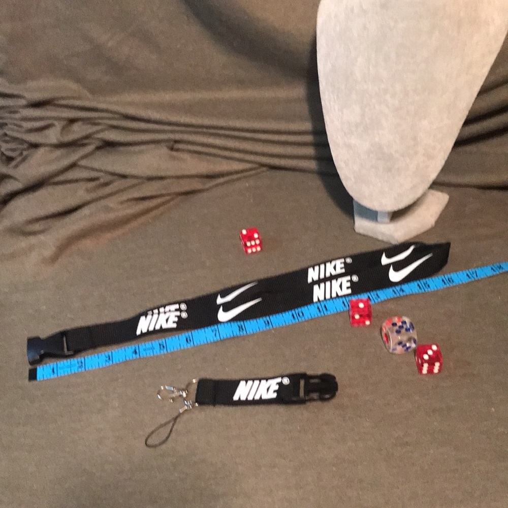 Nike Lanyard Keychain & ID Attachment - Picture 4 of 4